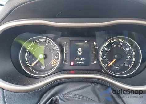 2015 Jeep Cherokee Latitude z USA, uszkodzony, nr VIN 1C4PJMCB2FW789211